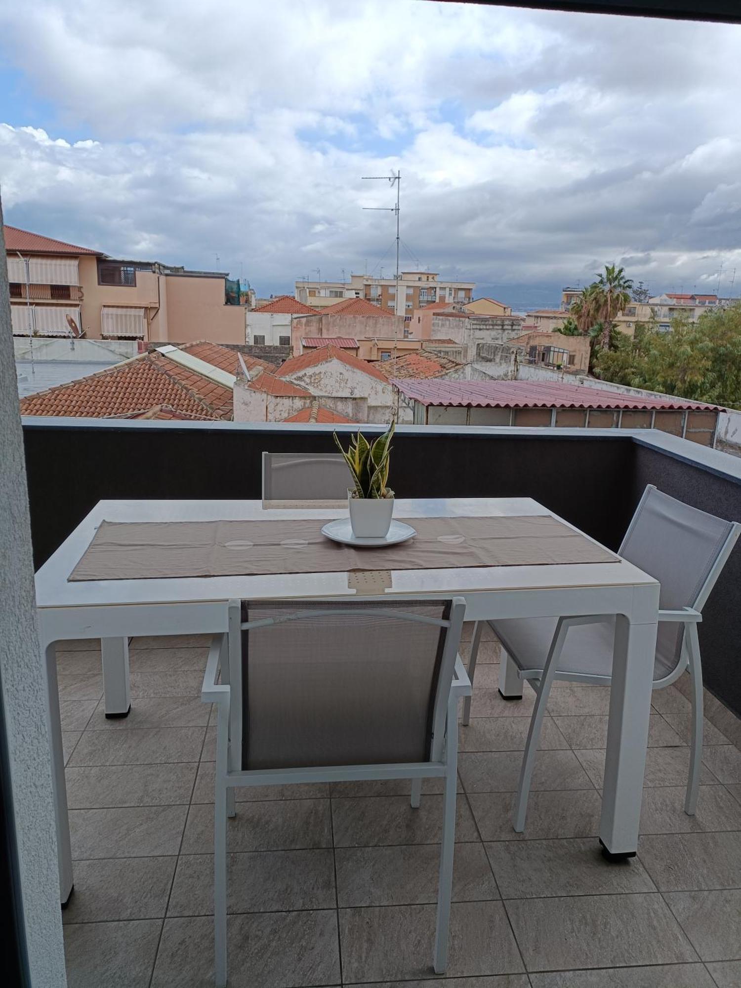 Апартаменти Matilde'S Flat Мілаццо Екстер'єр фото